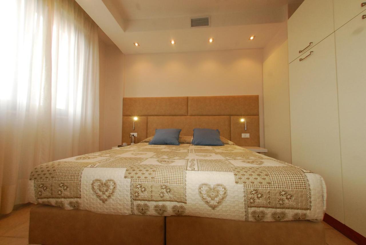 טירניה Beverly Park Residence מראה חיצוני תמונה