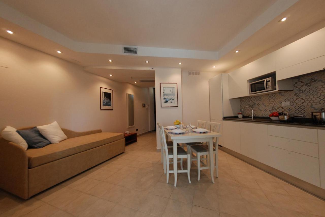 טירניה Beverly Park Residence מראה חיצוני תמונה