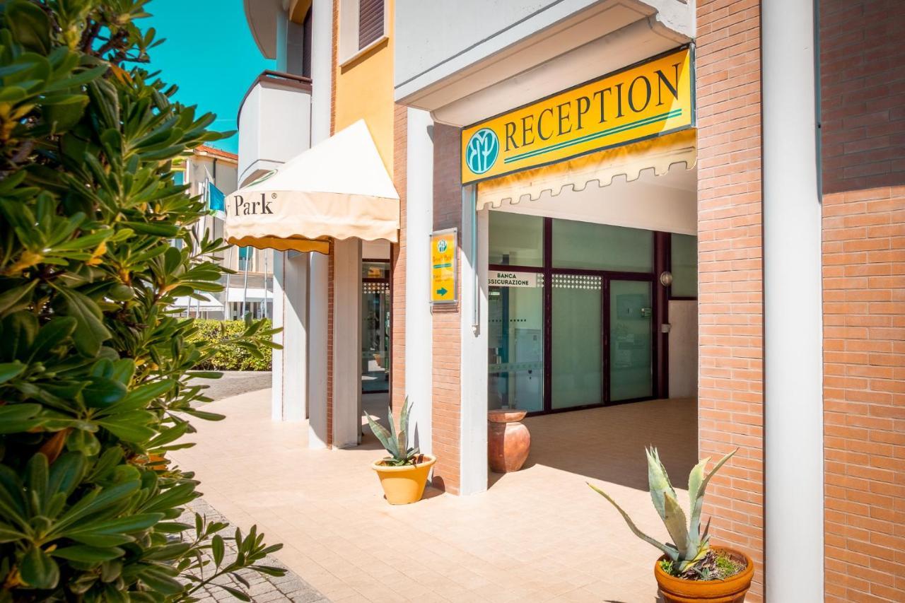 טירניה Beverly Park Residence מראה חיצוני תמונה
