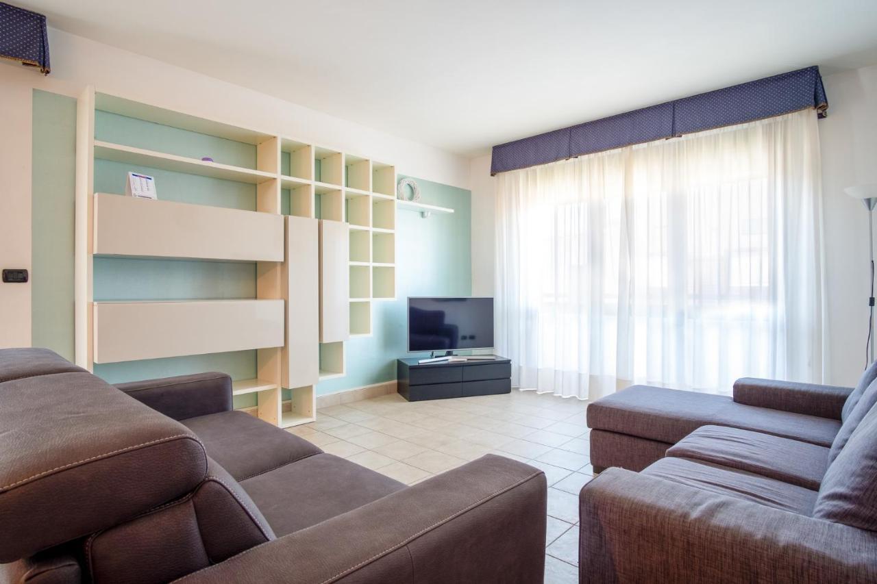 טירניה Beverly Park Residence מראה חיצוני תמונה
